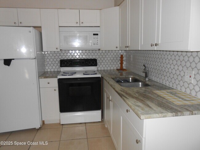 Photo - 140 Minna Ln Unidad 104