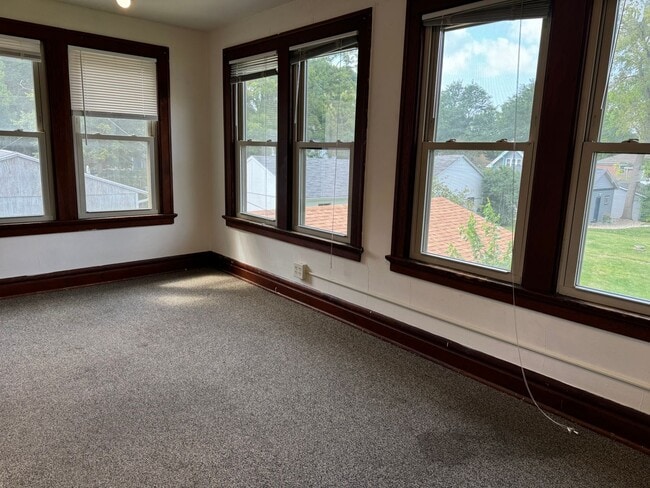 Photo - 206 S Mills St Unit #3