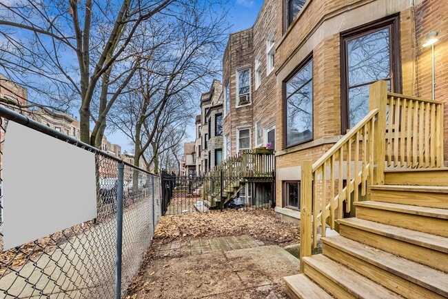 Photo - 3554 N Wilton Ave Unit 1