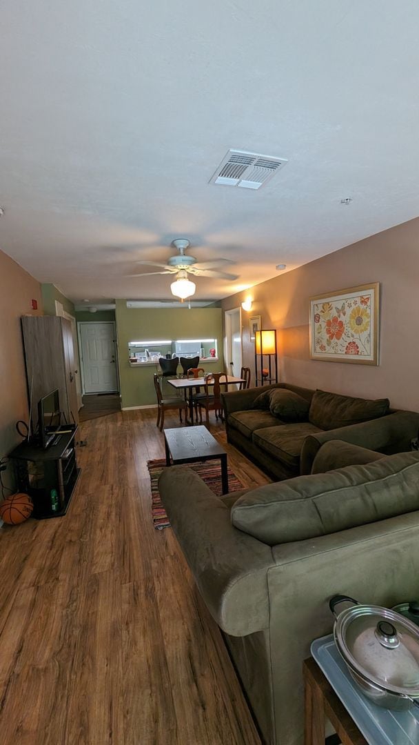 Photo - 4000 SW 23rd St Unit 4-303 - Bedroom 4