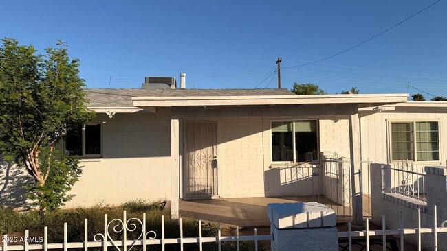 Photo - 3622 W Sunland Ave
