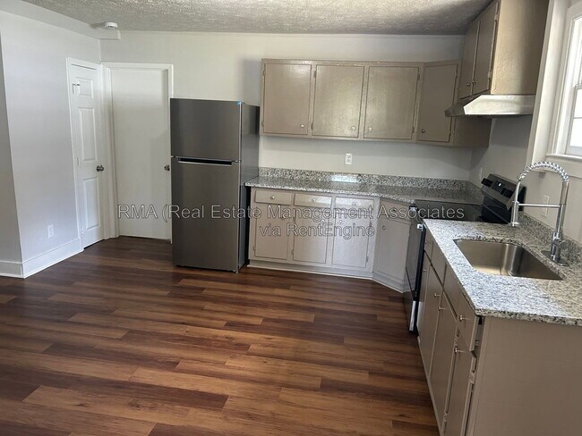1321 Drewery Ave Unit B