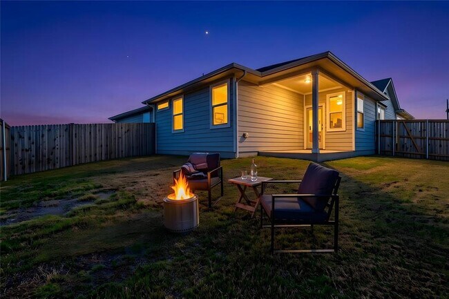 Photo - 501 Peace Dr