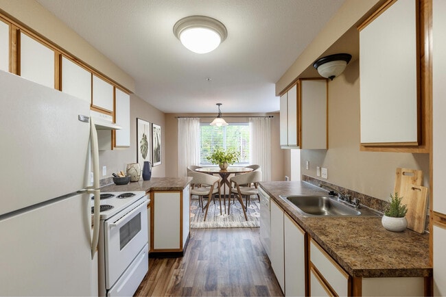 Willamette Park apartments — community photo