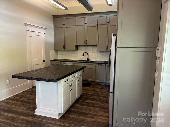 Photo - 130 E Innes St Unit 106