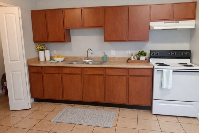 Photo - 134 S Bend Ct