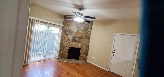 Photo - 114 E 31st St Unidad 114