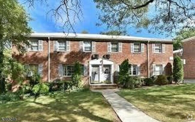 Building Photo - 34 Wedgewood Dr Rental