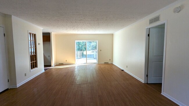 Photo - 182 N Walker Rd