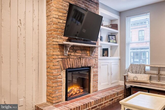 Photo - 1436 Reynolds St