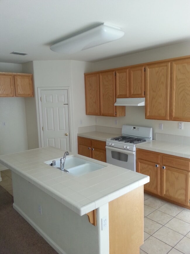 Photo - 10087 Tuzza Ct
