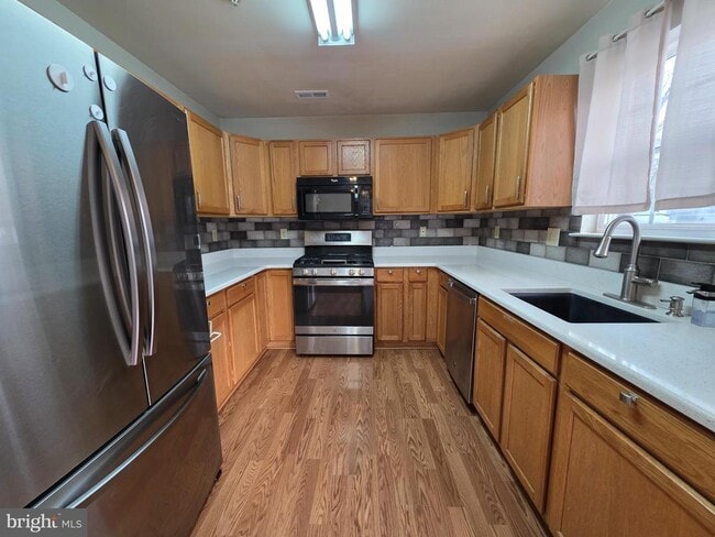 Photo - 347 Glenn Rose Cir