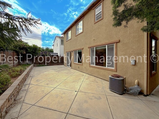 Photo - 184 W Viola St