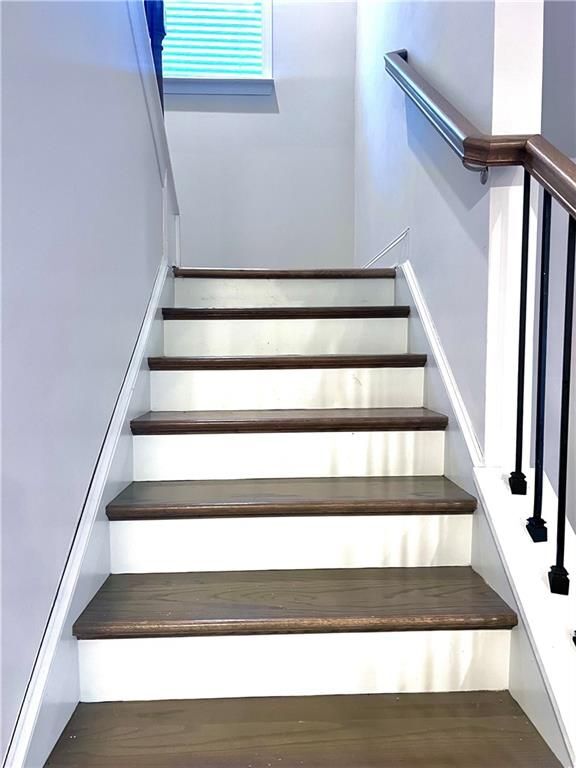 Photo - 2464 Pinnae Pl