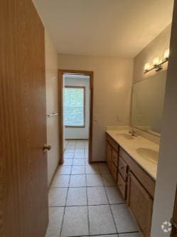 Building Photo - 3978 E De Blaay Dr SE Rental