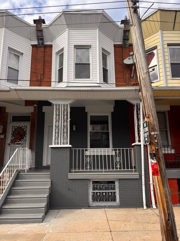 Photo - 2233 West Oakdale Street