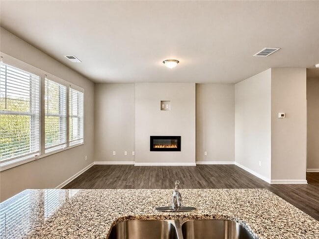 Photo - 123 Mill Pond Ln