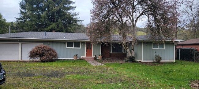 Building Photo - Riverfront 3 bedroom home in Winchester