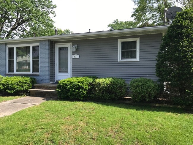 Photo - 617 Sterling Ave