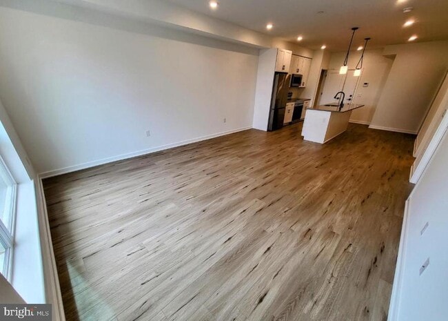 Photo - 22 E Rittenhouse St Unit 3