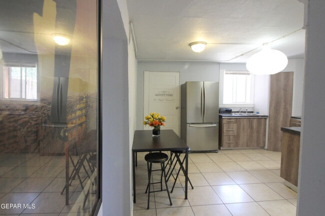 Photo - 130 Tobin Pl Unit 3