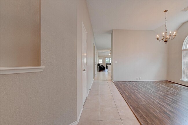 Photo - 11834 Leaf Oak Dr