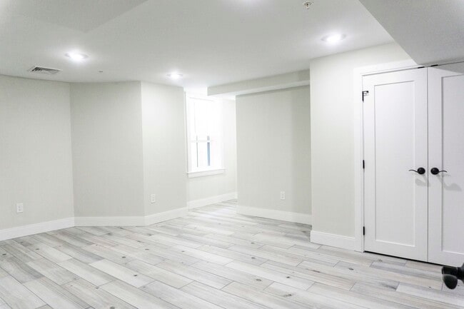 Photo - 71 Linden St Apartments Unit 1