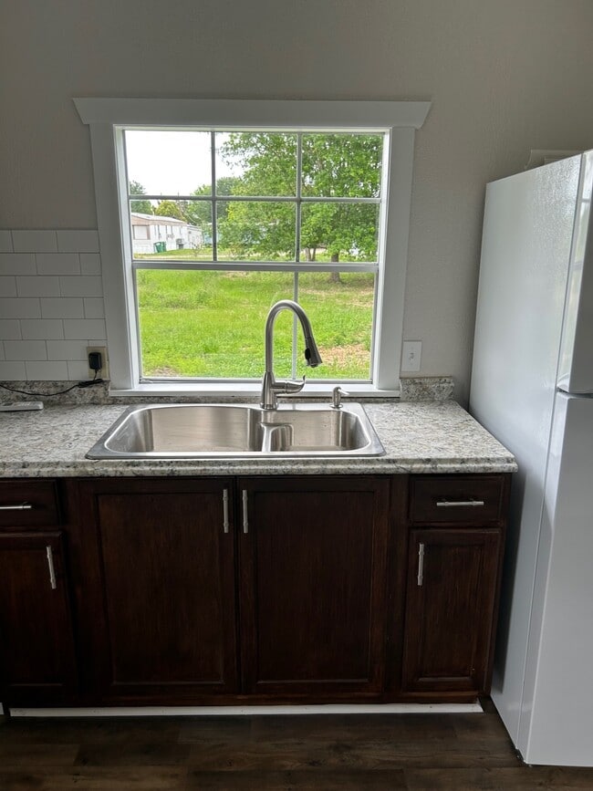 Photo - 619 County Rd 6053