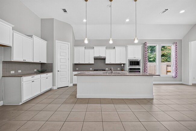 Photo - 13326 Lake Chesdin Rd