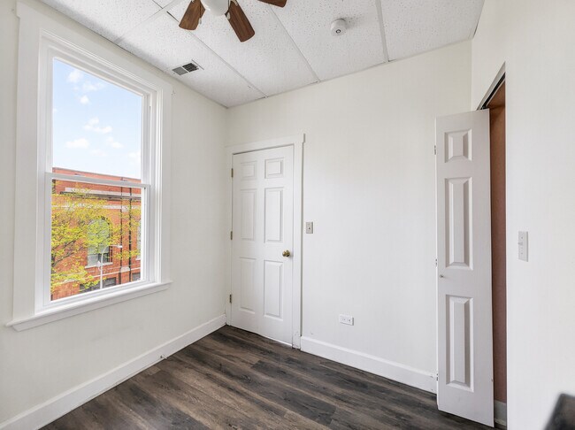 Photo - 9046 S Brandon Ave Unidad 3