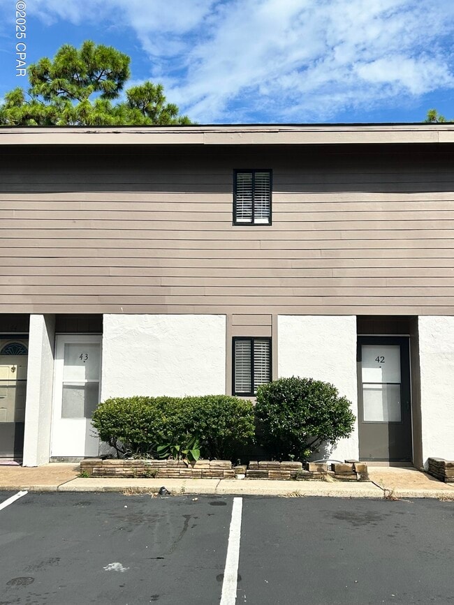 Building Photo - 6901 N Lagoon Dr Unit 43 Rental
