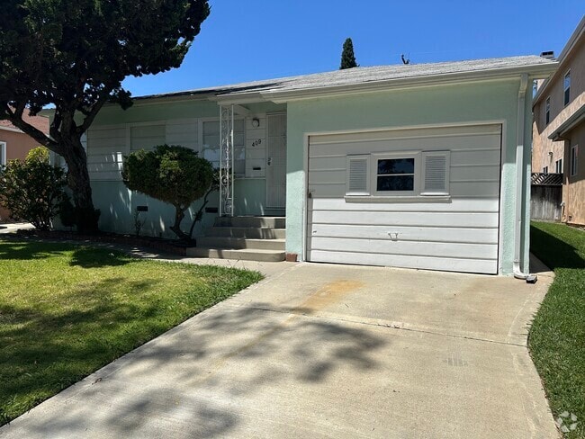 Building Photo - 409 W Ellis Ave Rental