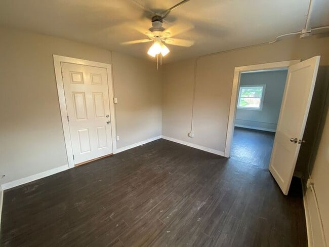 Photo - Newly Renovated One Bedroom in Elizabeth Park