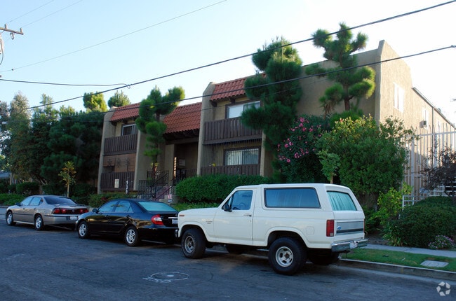 Photo - 930 N. Enterprise Ave.