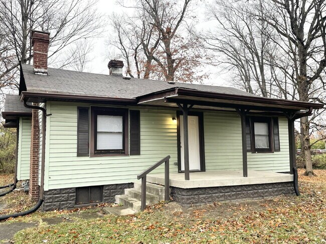 Photo - 3 Bedroom conveniently located across the street from Starbucks