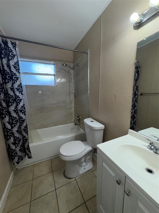 Photo - 1230 NW 29th Way