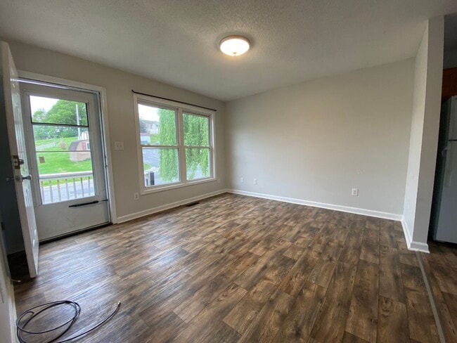 Photo - 115 Second St