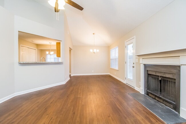 Photo - 7128 Legacy Dr