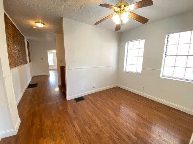Photo - 1616-1618-1618 Summit St Unit 1618