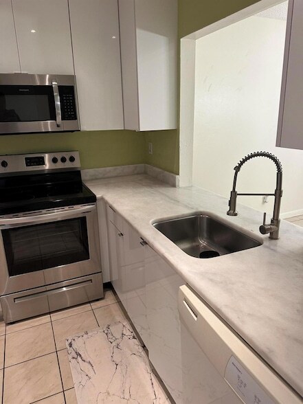 Photo - 9428 Oakburst Ln