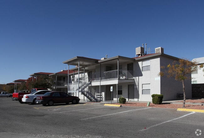 Primary Photo - Western Yarbrough Apartments