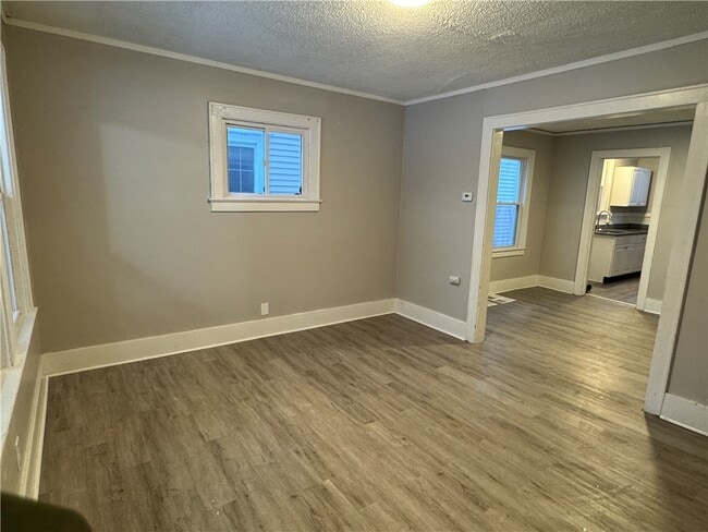 Photo - 342 Champlain St