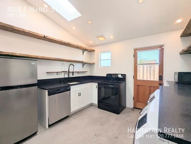Photo - 3018 E Mabel St