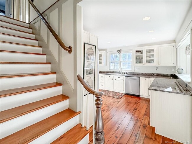 Photo - 414 Riverside Ave