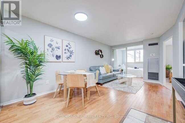 Photo - 1055 Bay St. Unit 716