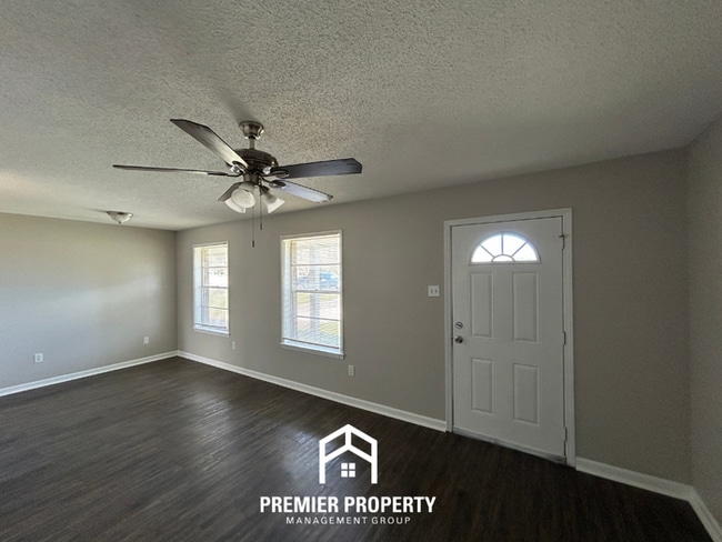 Photo - Spacious 3BR/2BA Home in Walls, MS | Brick Fireplace & Large Fenced Backyard