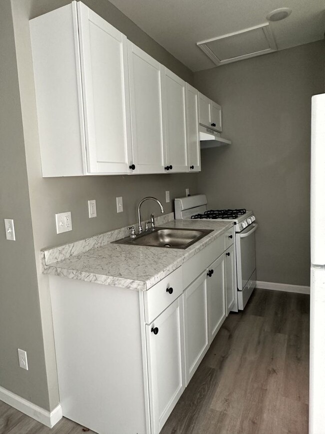 Photo - 832 S. Moffett Ave -609 w 9th Unit 609 W 9th St