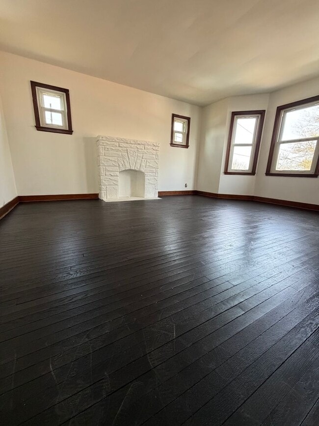 Photo - 1652 Roosevelt Ave Unit 1652 Roosevelt Ave Apt 1