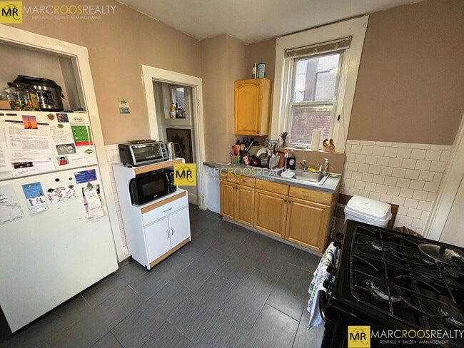 Photo - 1376 Commonwealth Ave Unidad 1