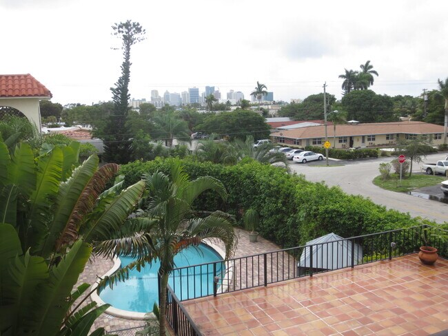 Photo - 1100 NE 9th Ave Unit 103